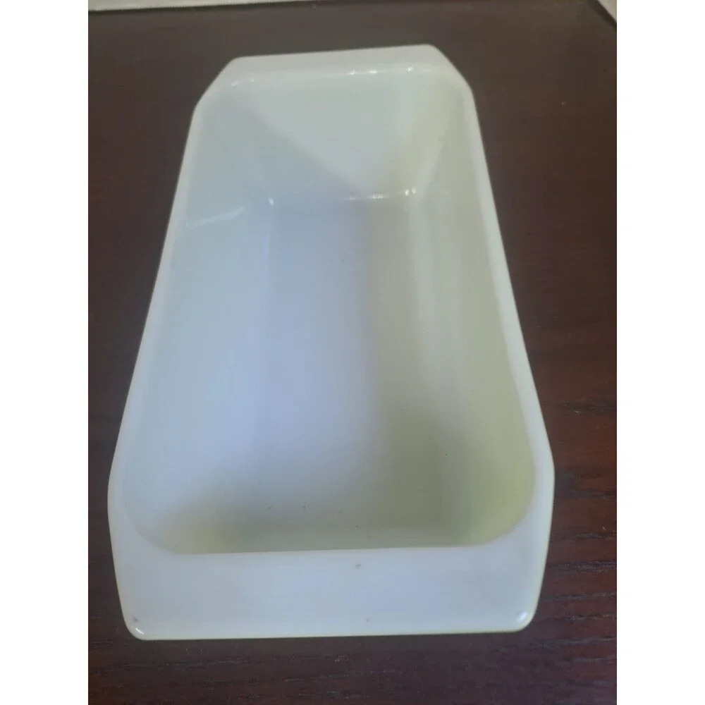 Vintage Pyrex Ovenware Loafpan Opal White Milk Glass With Yellow Exterior...